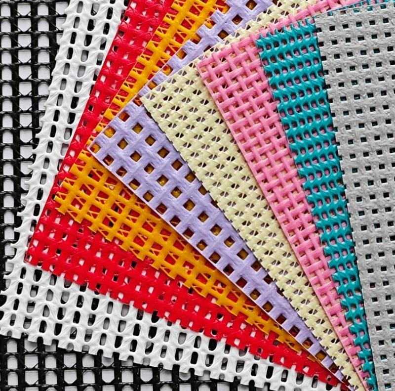 Vinyl Coated Polyester PVC Mesh Fabric for Weather Resistant Outdoor Fabric