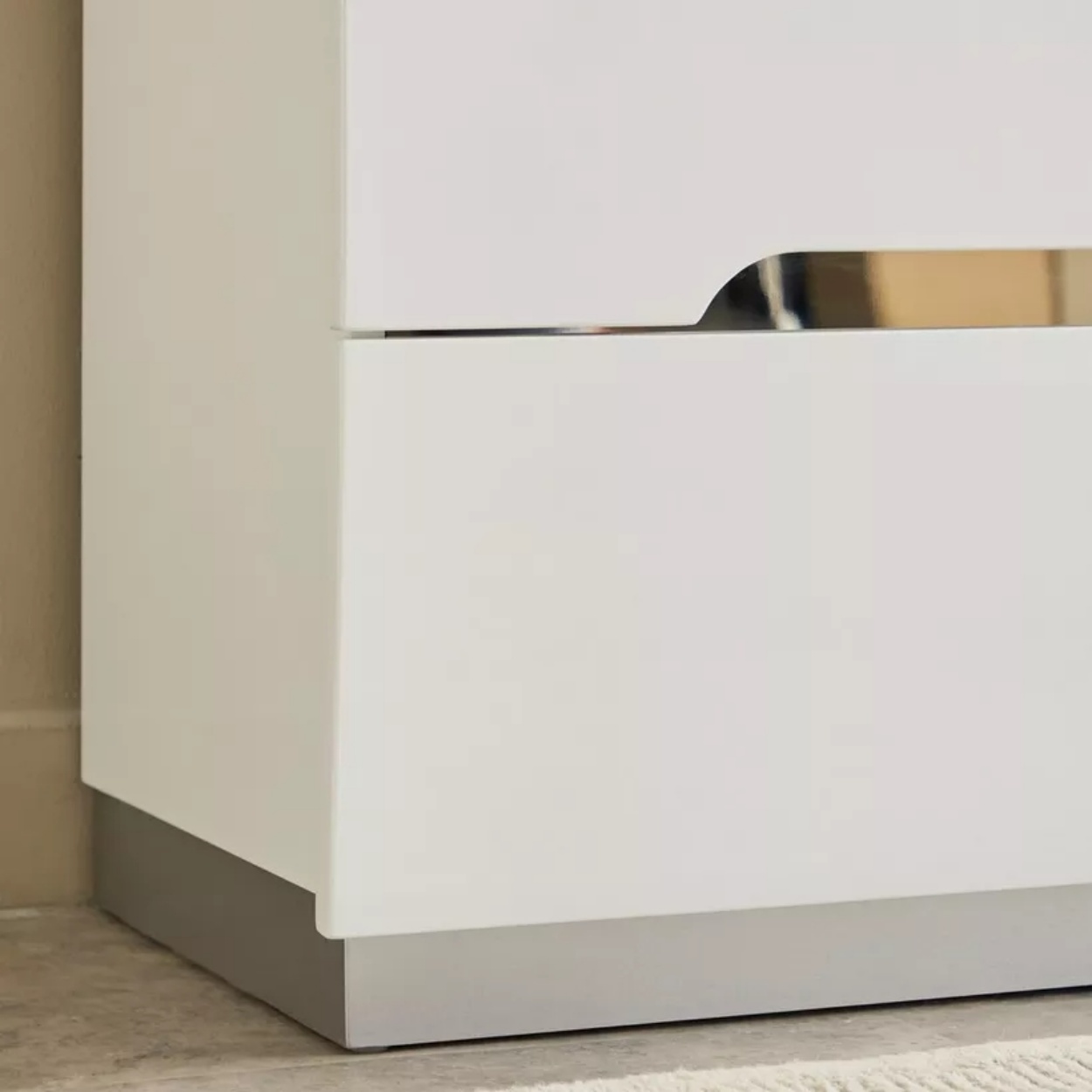 Modern Glossy White Wooden Dresser Space-Saving Storage Cabinet for Bedroom or Kitchen for Hotel Use