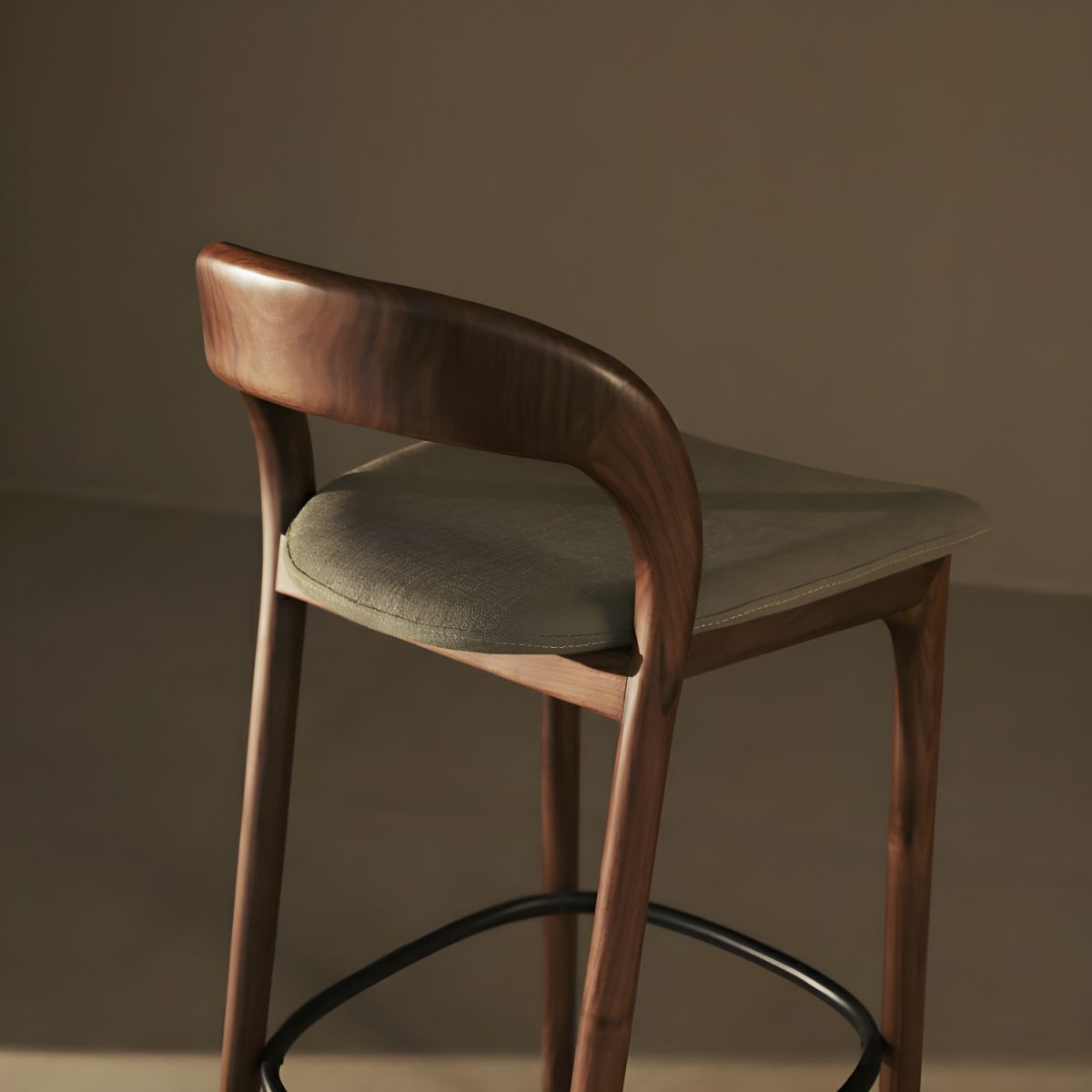 Modern Walnut Solid Wood Bar Chair Upholstered PU Leather Counter Stool Commercial Restaurant Cafe High Bar Seating Furniture