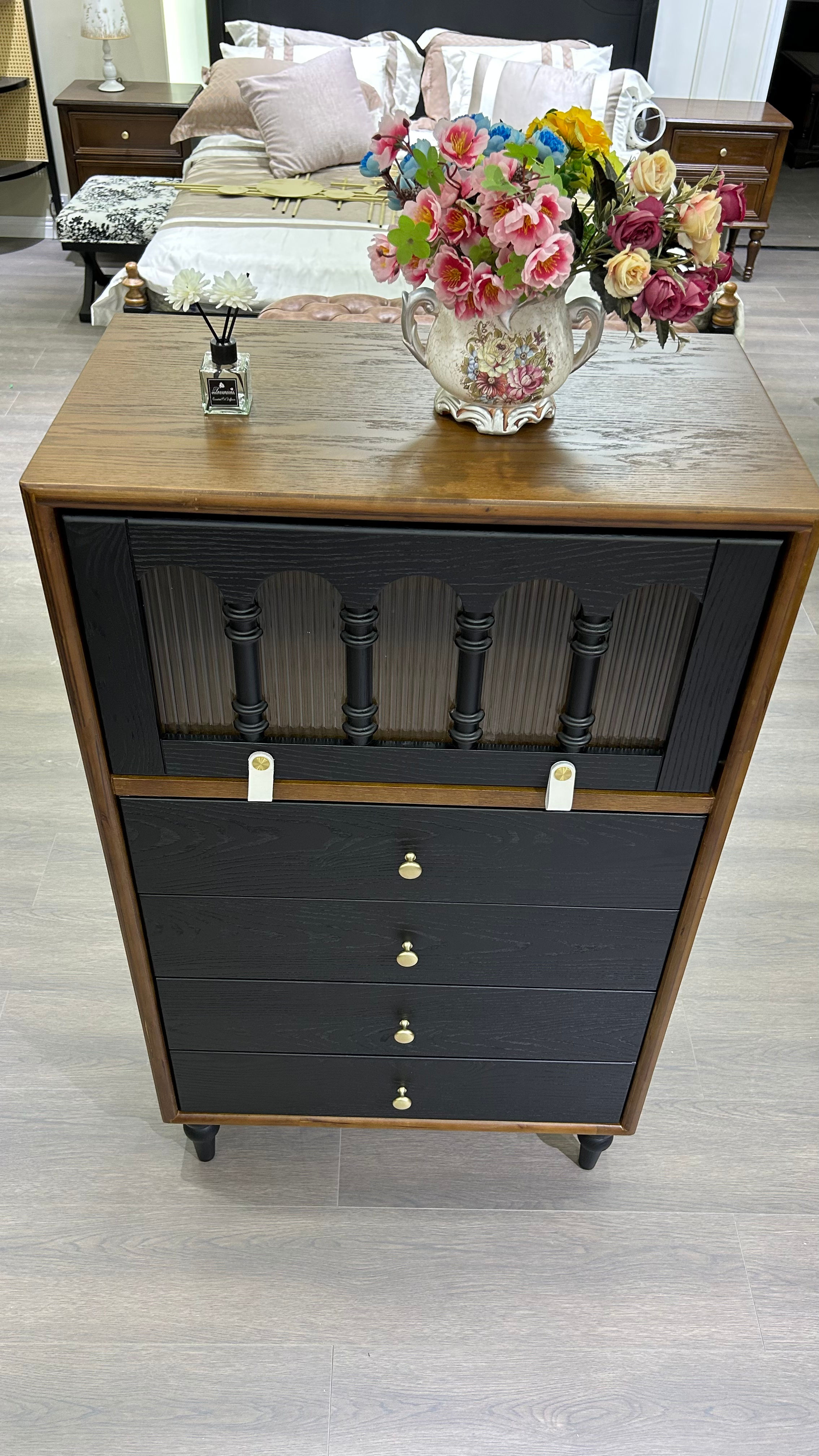 Detail Gallery 4