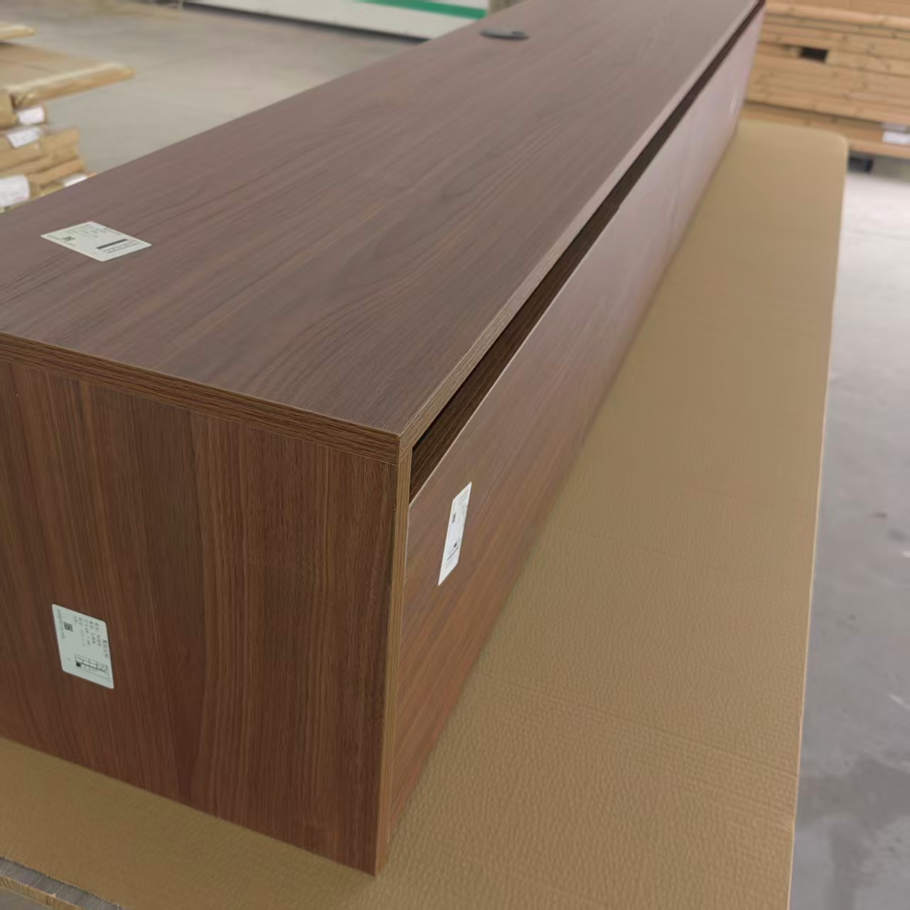 E0-grade Plywood Living Room TV Cabinet with Storage, Featuring 4 Drawers and Silent Closing