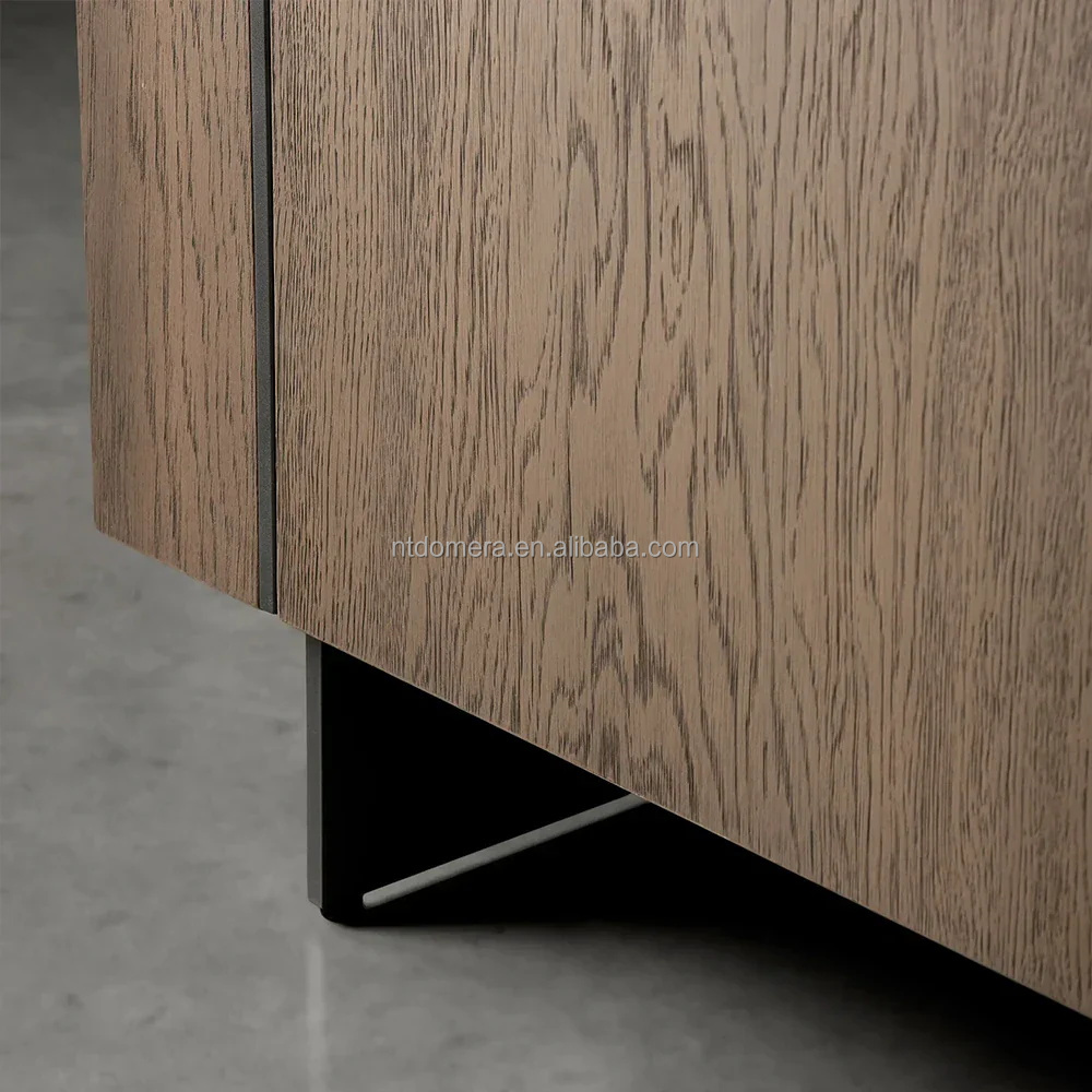 Modern Minimalist Wardrobe