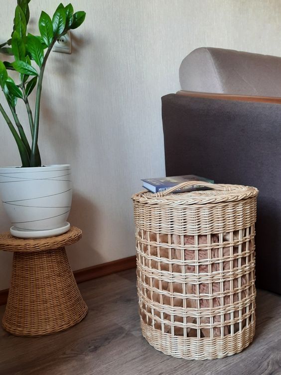 Handwoven Rattan Storage Stool Rectangular Ottoman Footrest with Lid Artisanal Wood &amp; Bamboo Storage Bench
