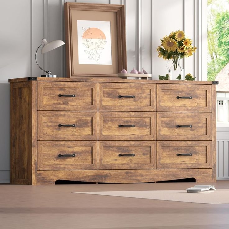 Decorative dresser item