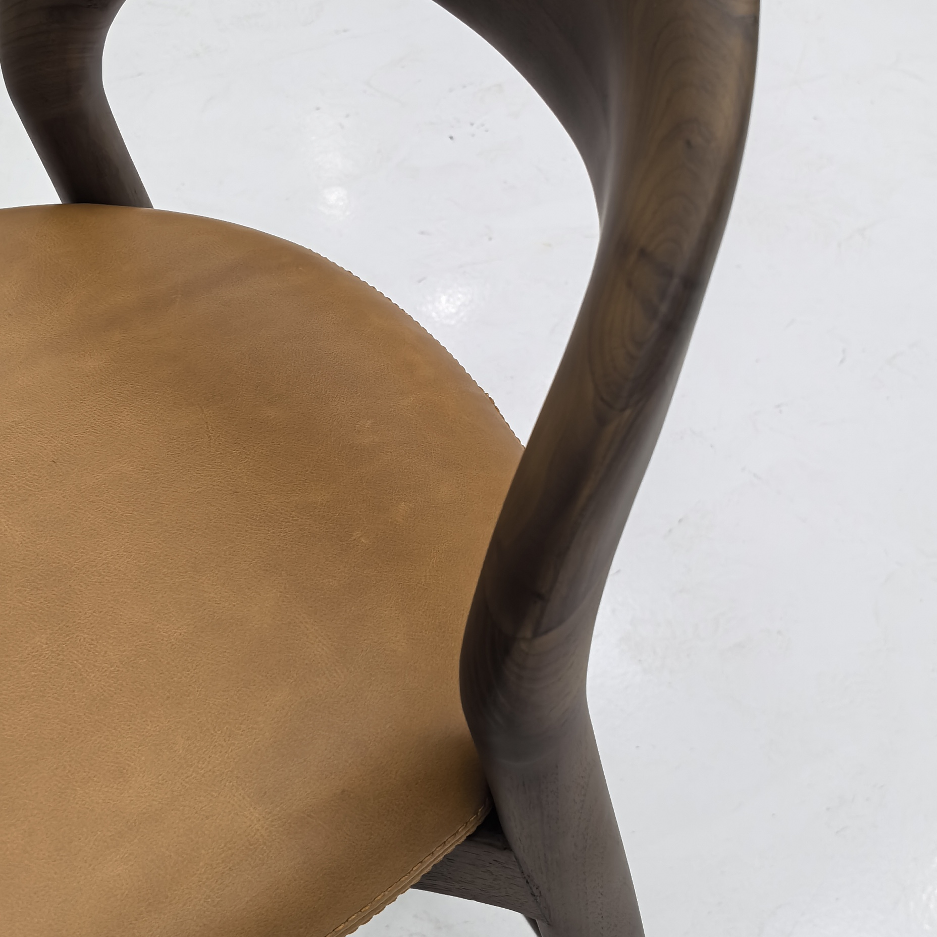 Modern Walnut Solid Wood Bar Chair Upholstered PU Leather Counter Stool Commercial Restaurant Cafe High Bar Seating Furniture