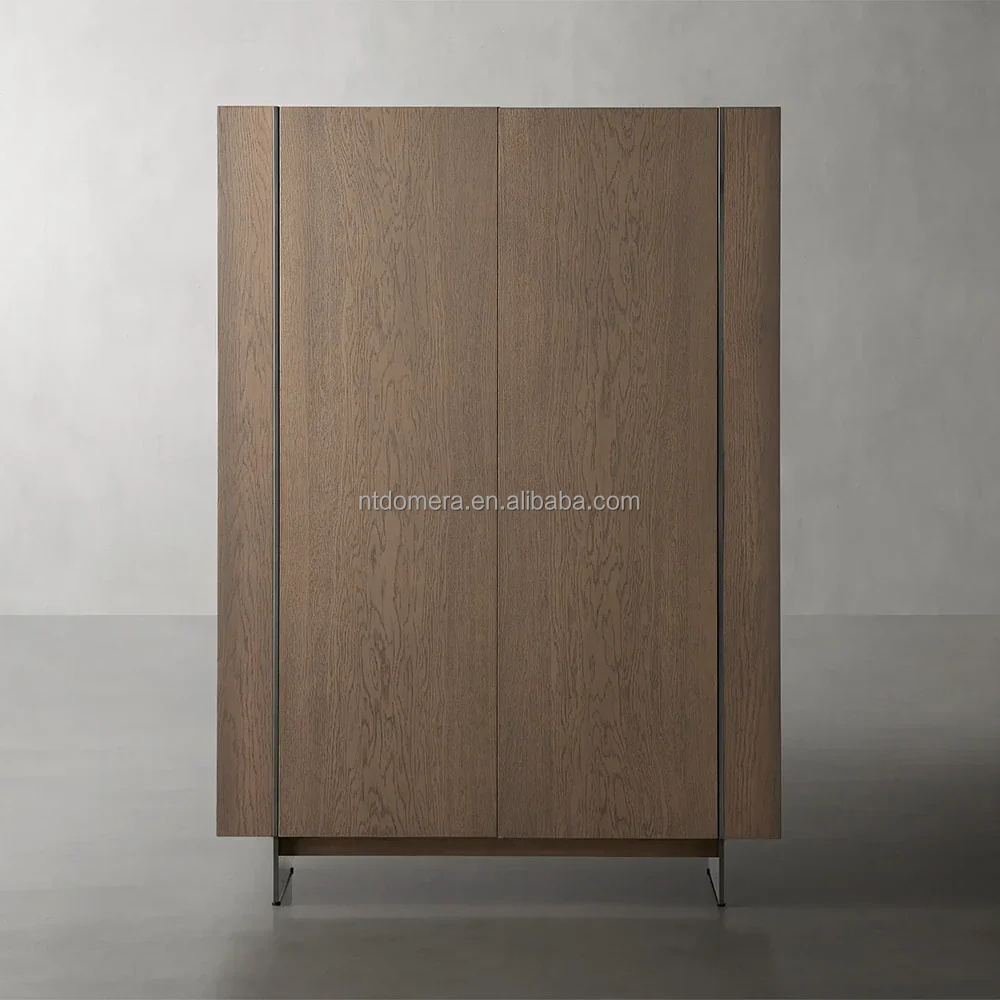 Minimalist Wardrobe Image 3
