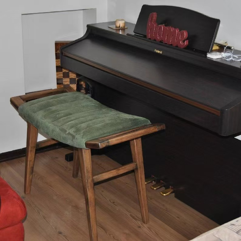 New Arrival Modern Upholstered Bedroom Ottoman Stool Entryway Stool Make up Chair Wooden Velvet Bench