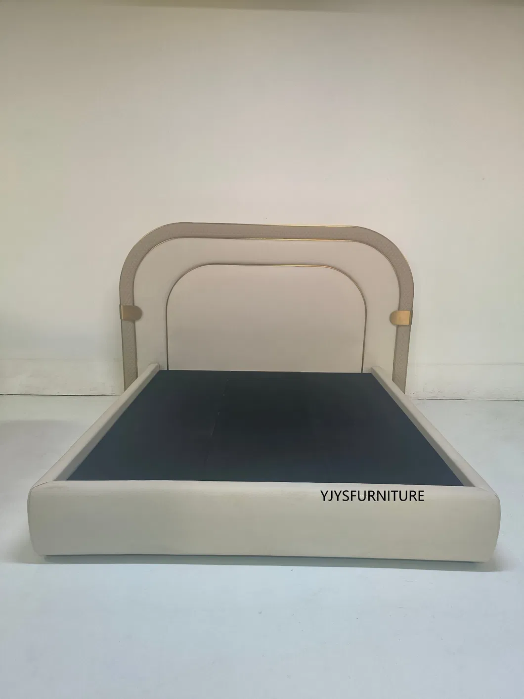 Minimalist Black Entryway Bench
