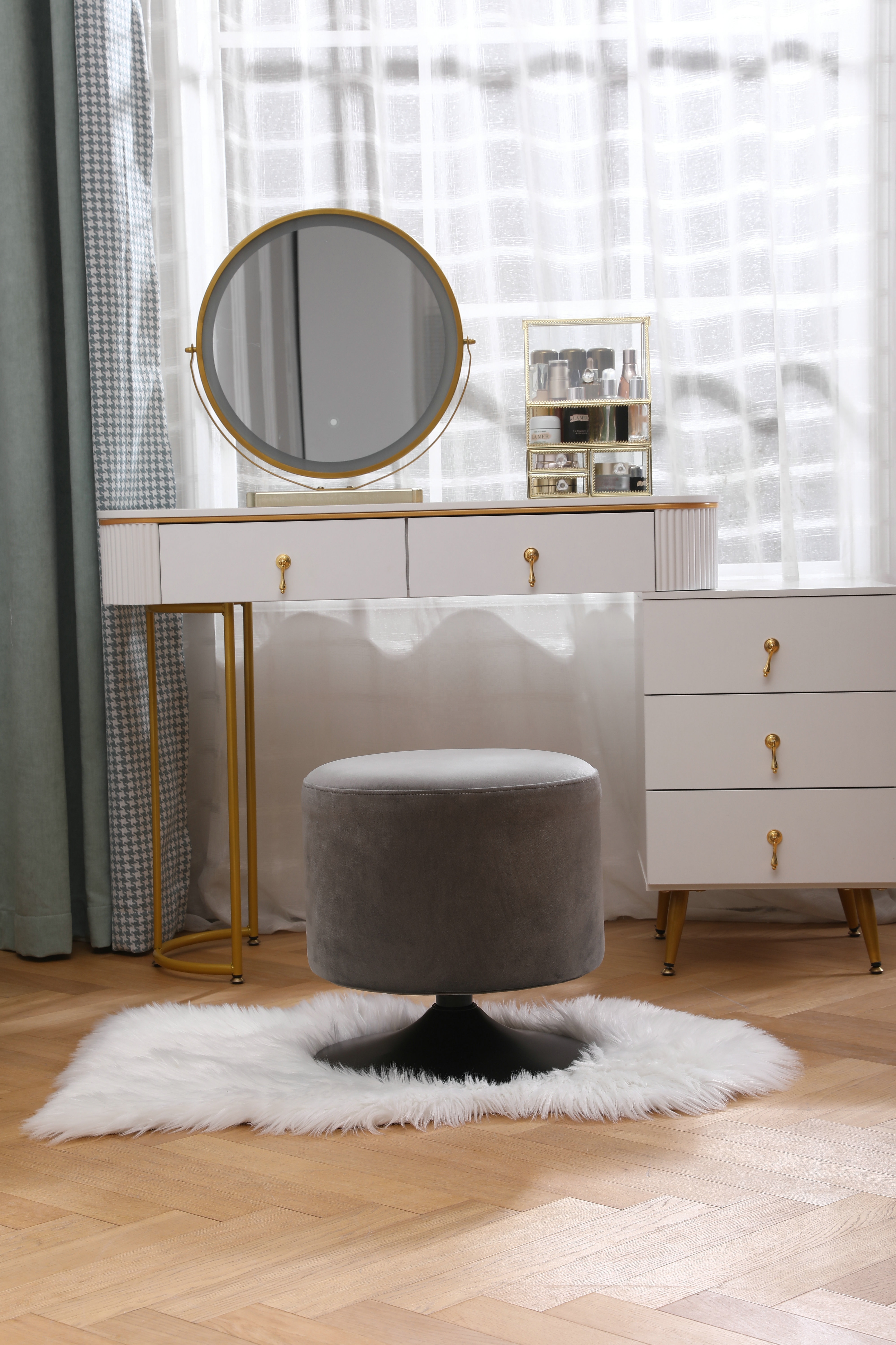 Modern round Velvet Ottoman Footstool for Home Space-Saving Living Room Shower Stool with Metal Legs Bedroom Home Furniture