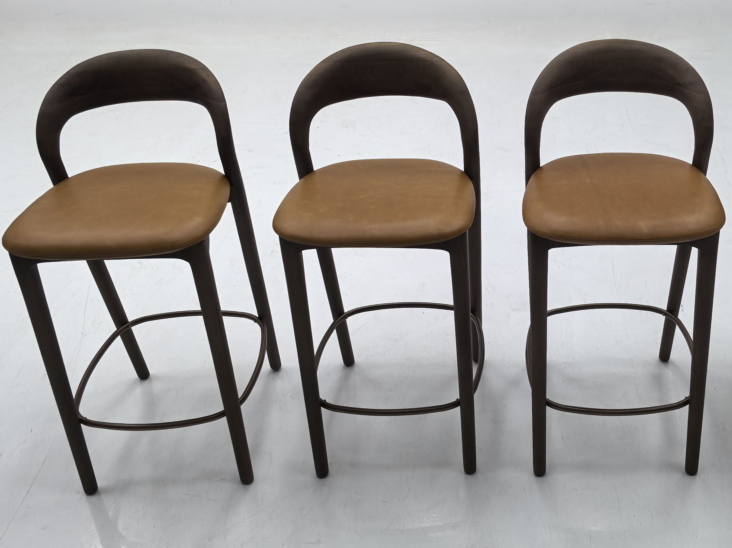 Modern Walnut Solid Wood Bar Chair Upholstered PU Leather Counter Stool Commercial Restaurant Cafe High Bar Seating Furniture