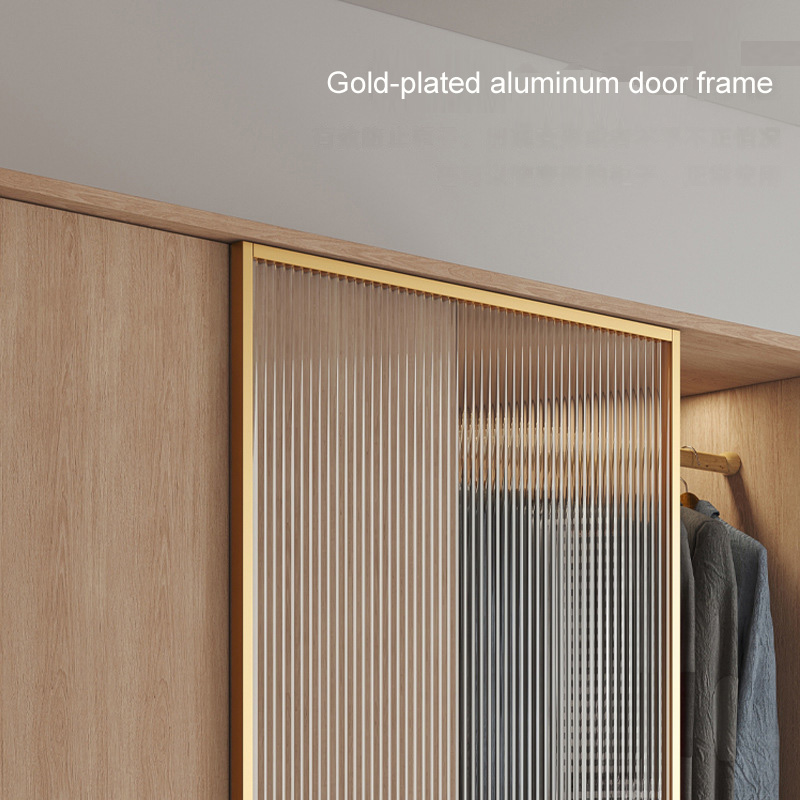 Detailed Wardrobe View 10