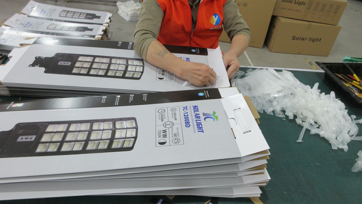 LED lighting product packing and packaging process at Habel Lighting