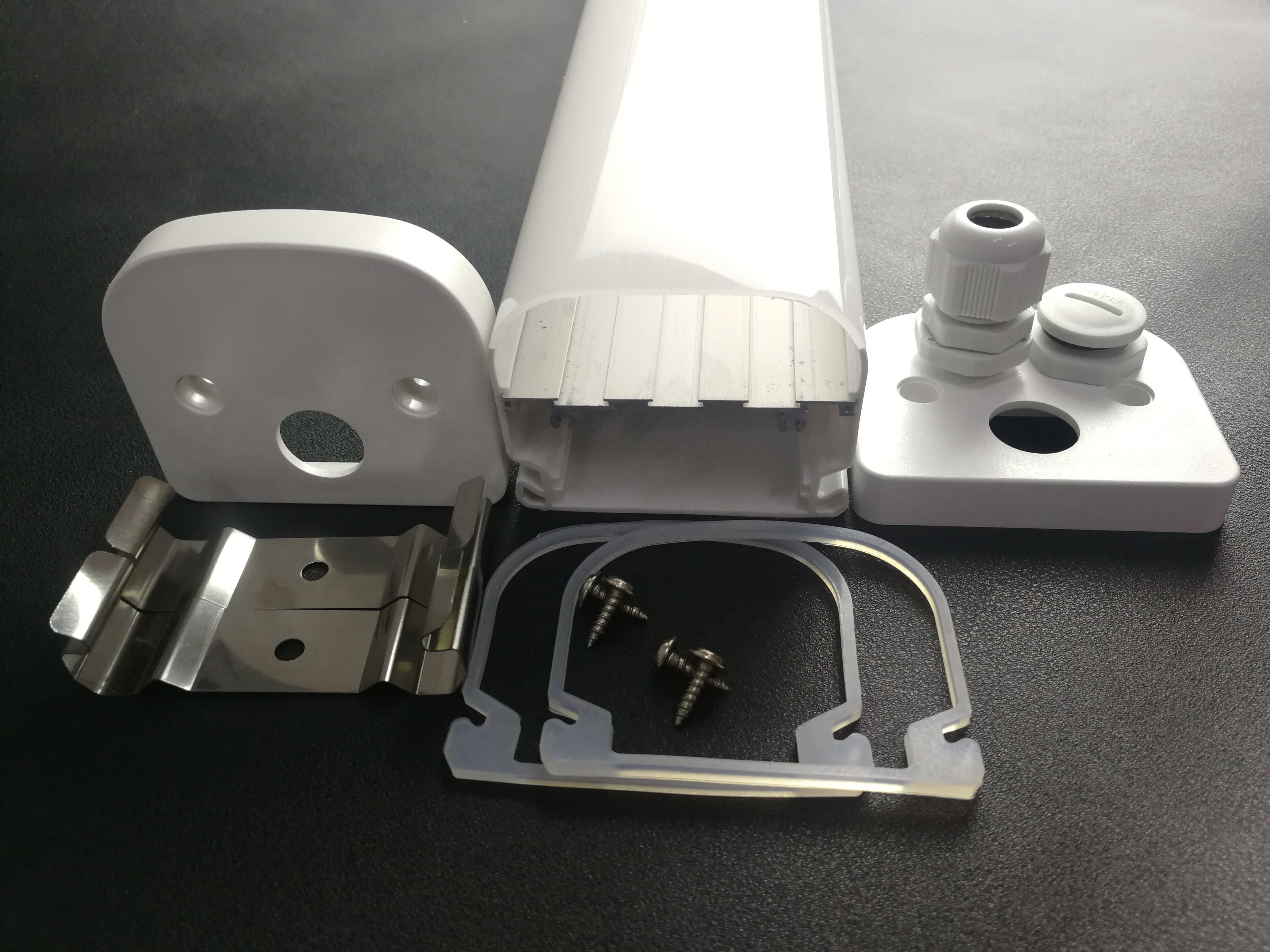 Bming Modern Indoor Line IP65 Tri-proof Aluminum/PC LED Light Housing Kit 60x70mm Vapor Tight Opal/Transparent 5-Year Warranty