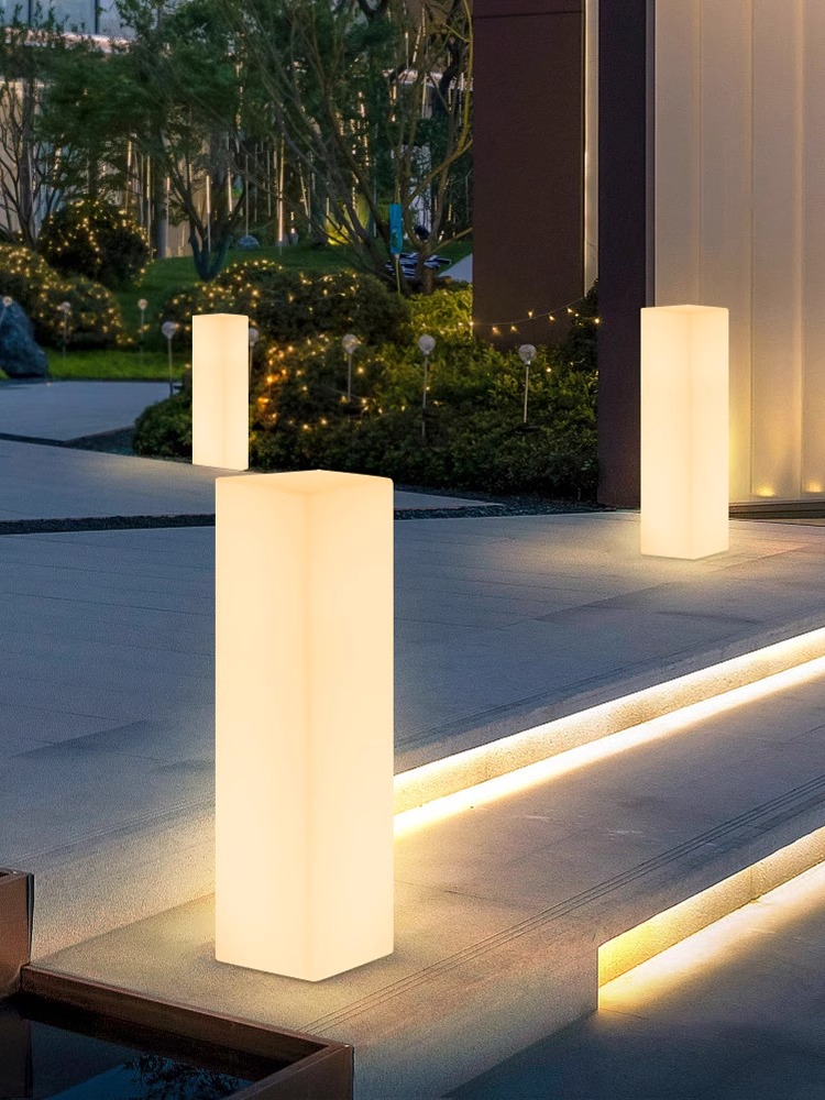 Led Tall Pillar Solar Light Design