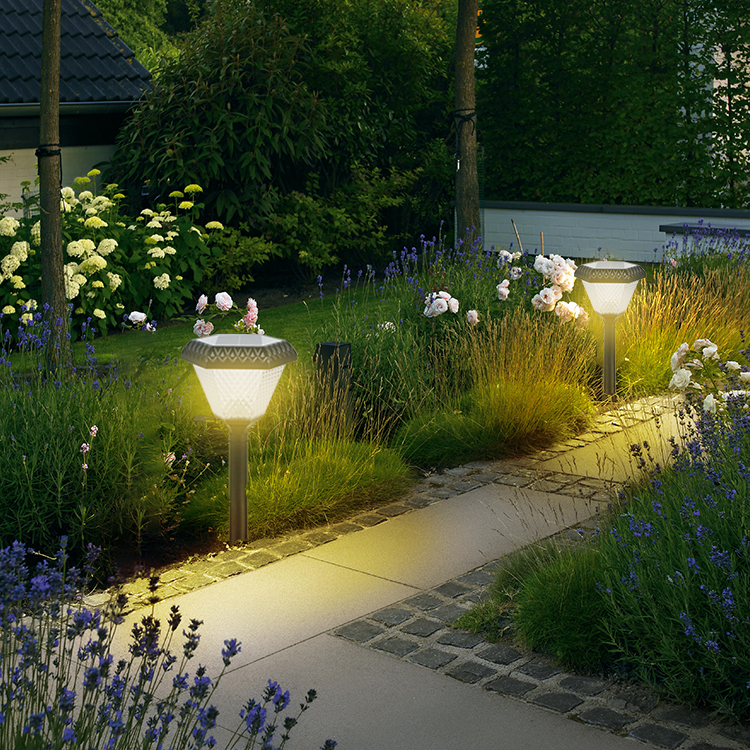 Factory Wholesale Price Outdoor Waterproof Led Solar Garden Light Color Changing Solar Lawn Light Garden