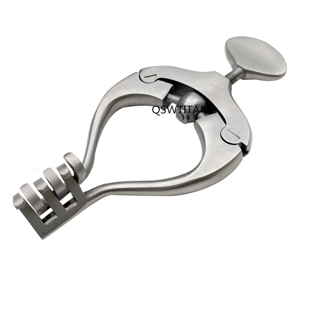 Multi Hook Retractor Detail 1