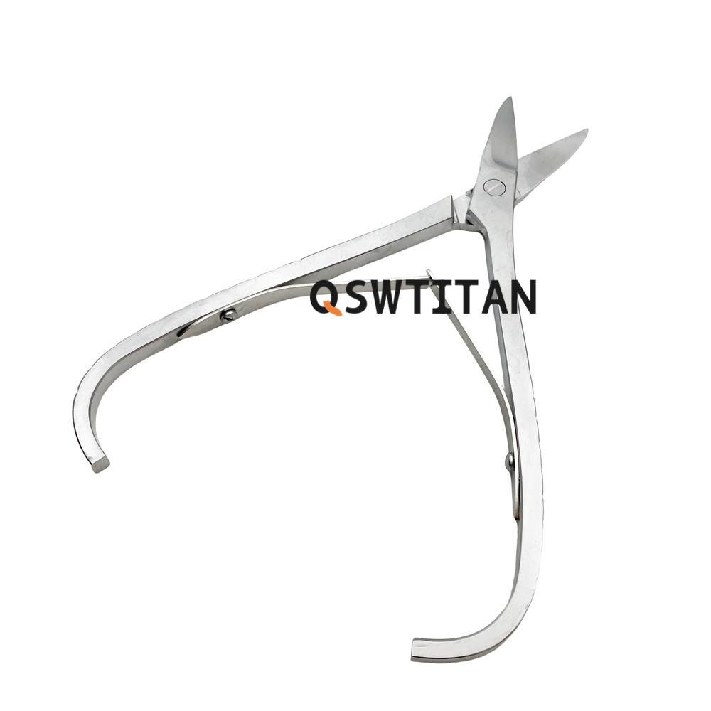 Titanium mesh scissors