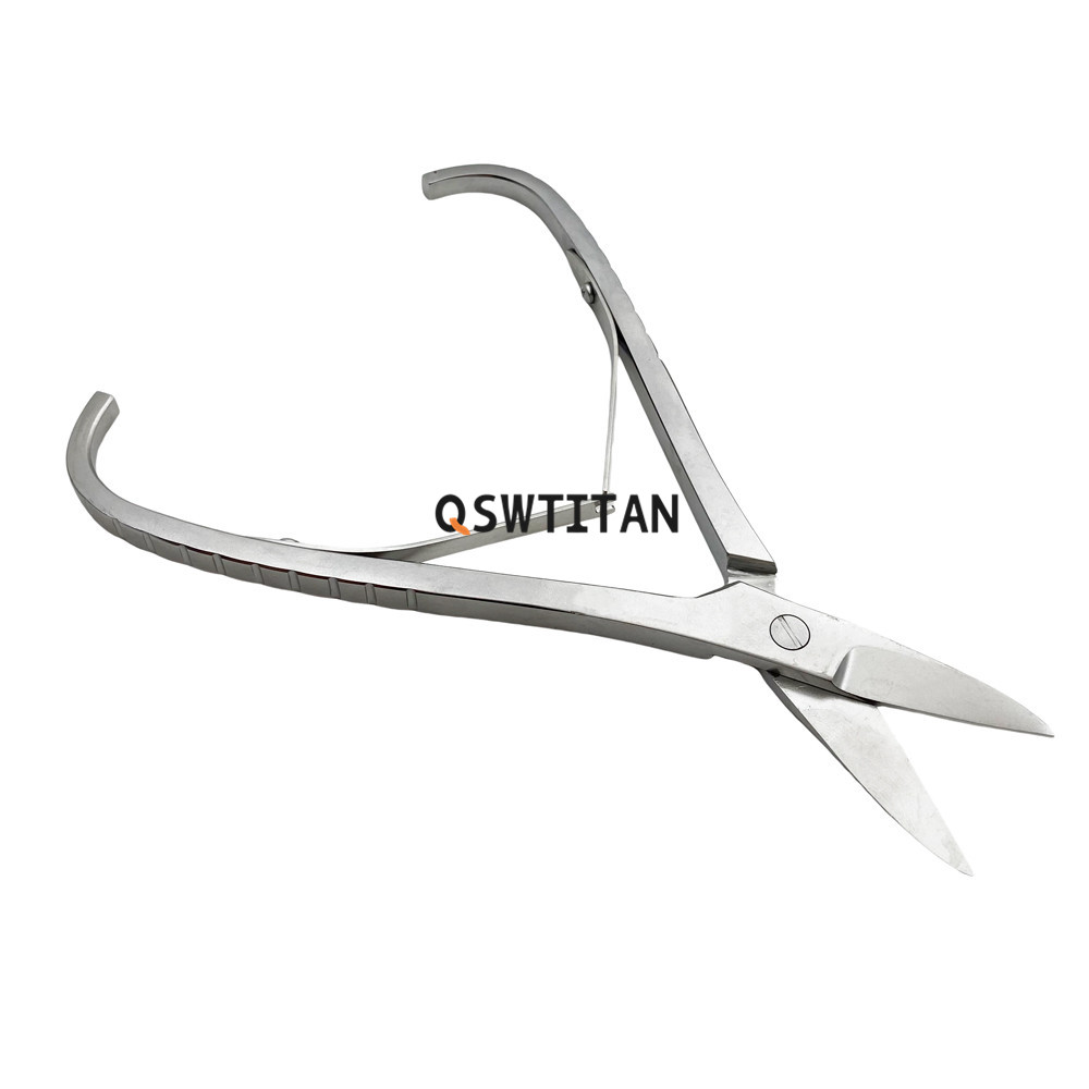 Titanium mesh scissors