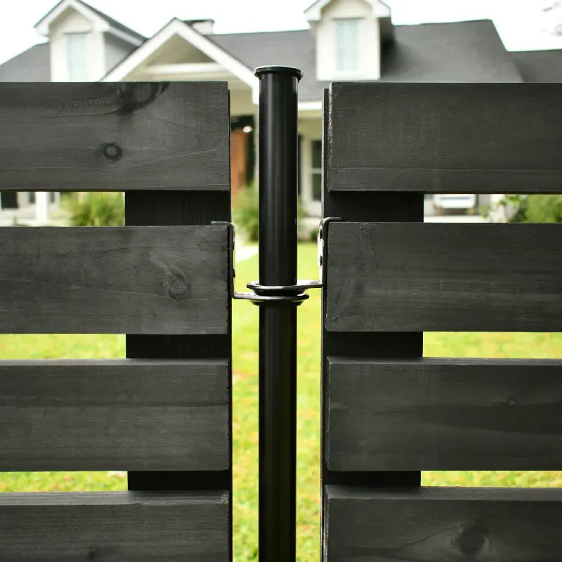 Sarah Williams - Easy Vista Fence Installation