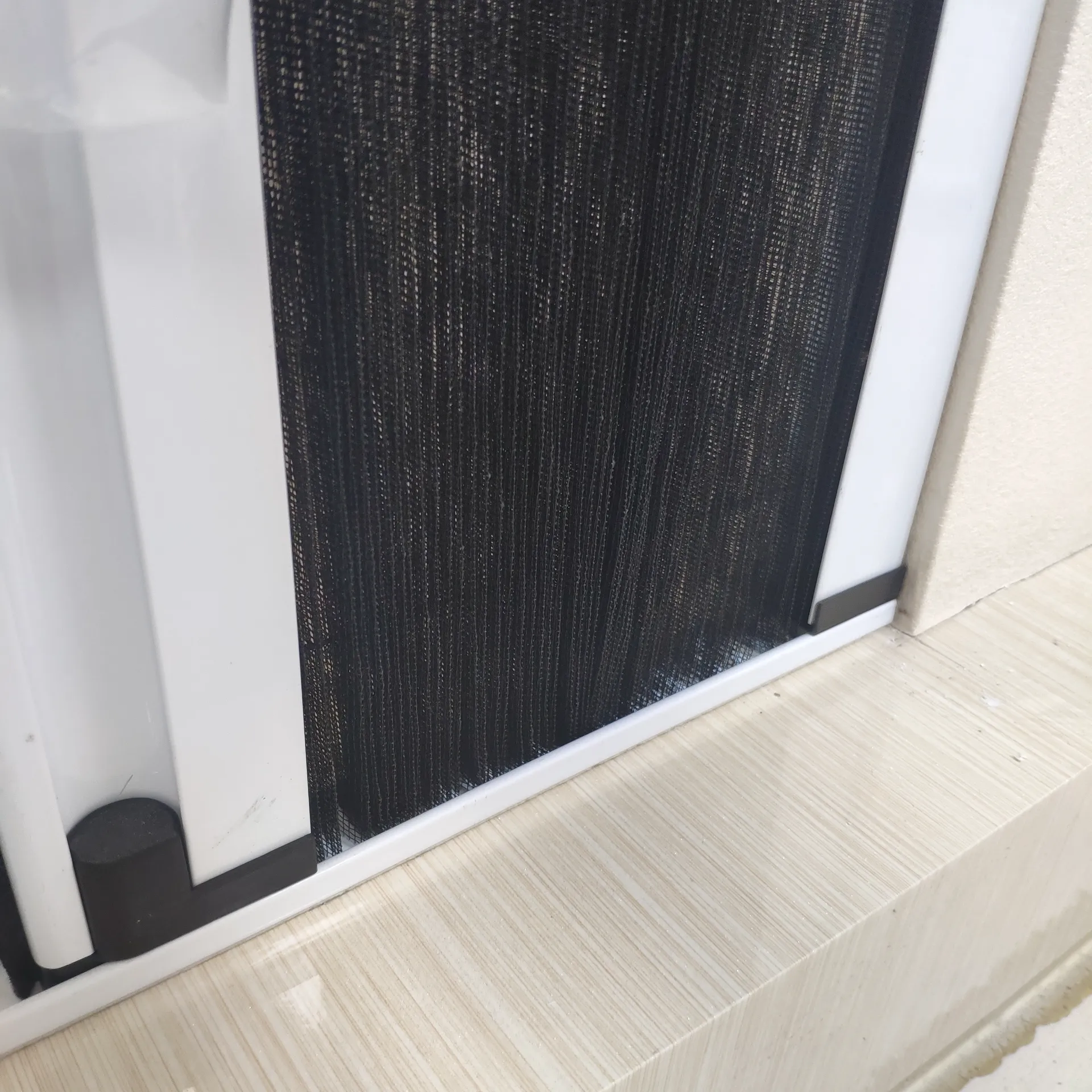 Folding Screen Door Detail 1