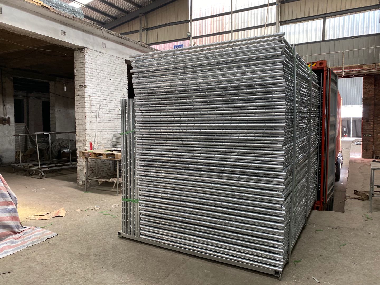mobile privacy fence
