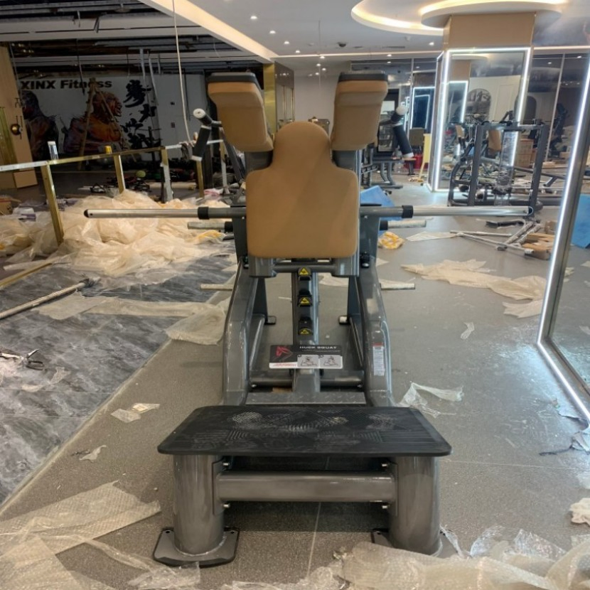 Intense Hack Squat Machine for Advanced Sports Equipment Performance Professional Exercise Commercial Fitness Machine Gym Fitness Equipment