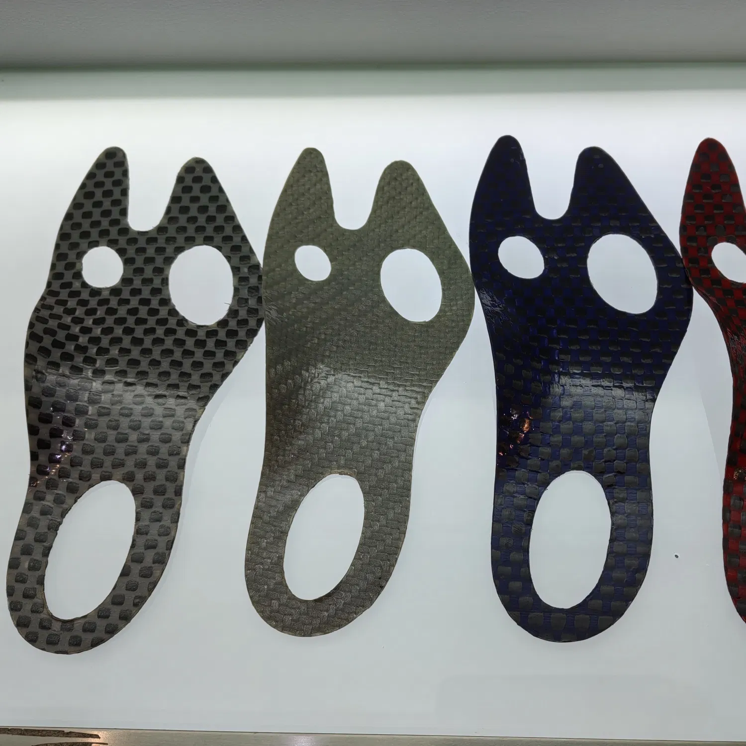 Sports Shock Absorption Glass &amp; Carbon Fiber Hybrid Supporting Insoles for Sneakers