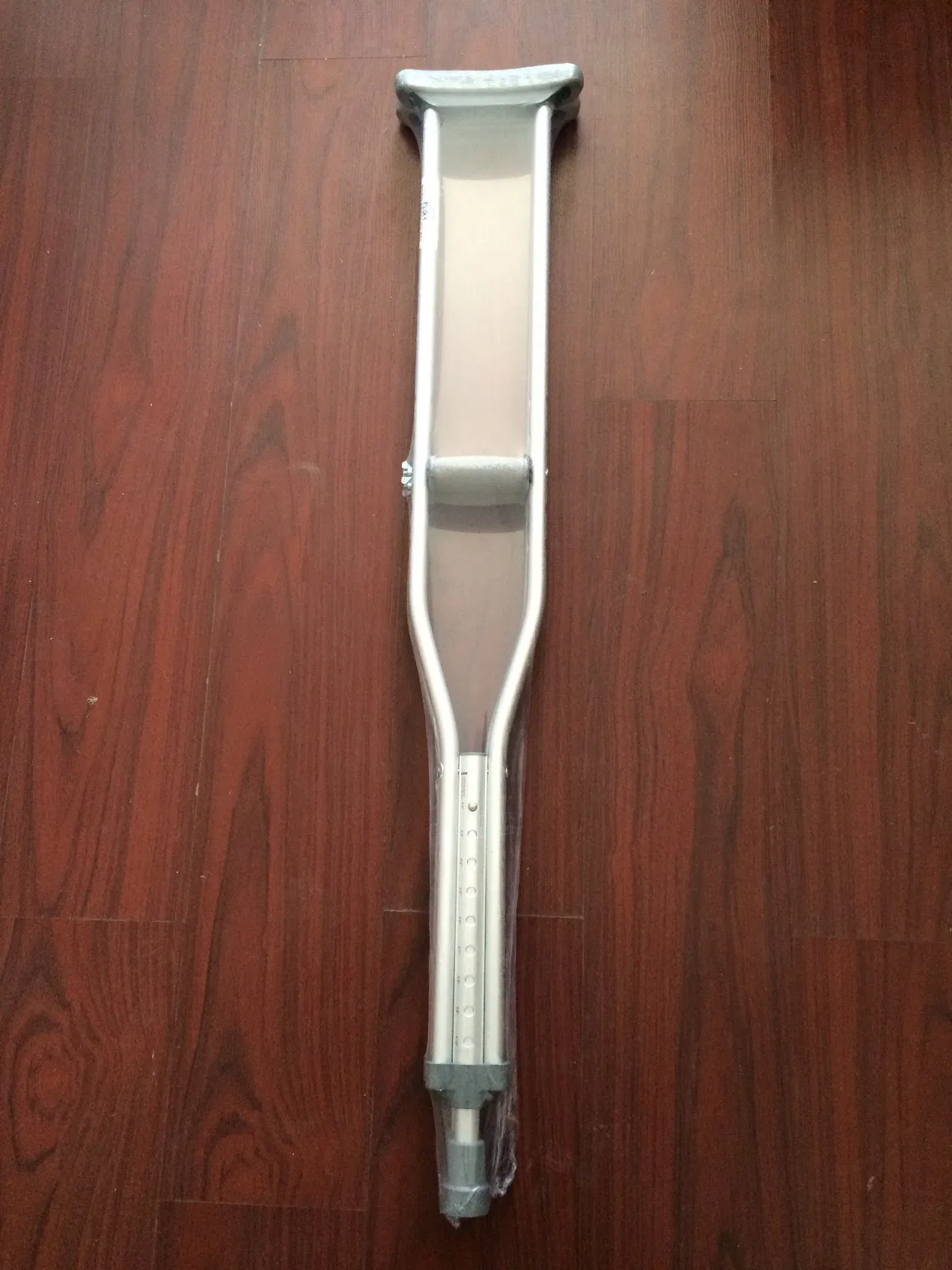 Aluminum Folding Height Adjustable Elderly People Disabilities Medical Underarm Crutch