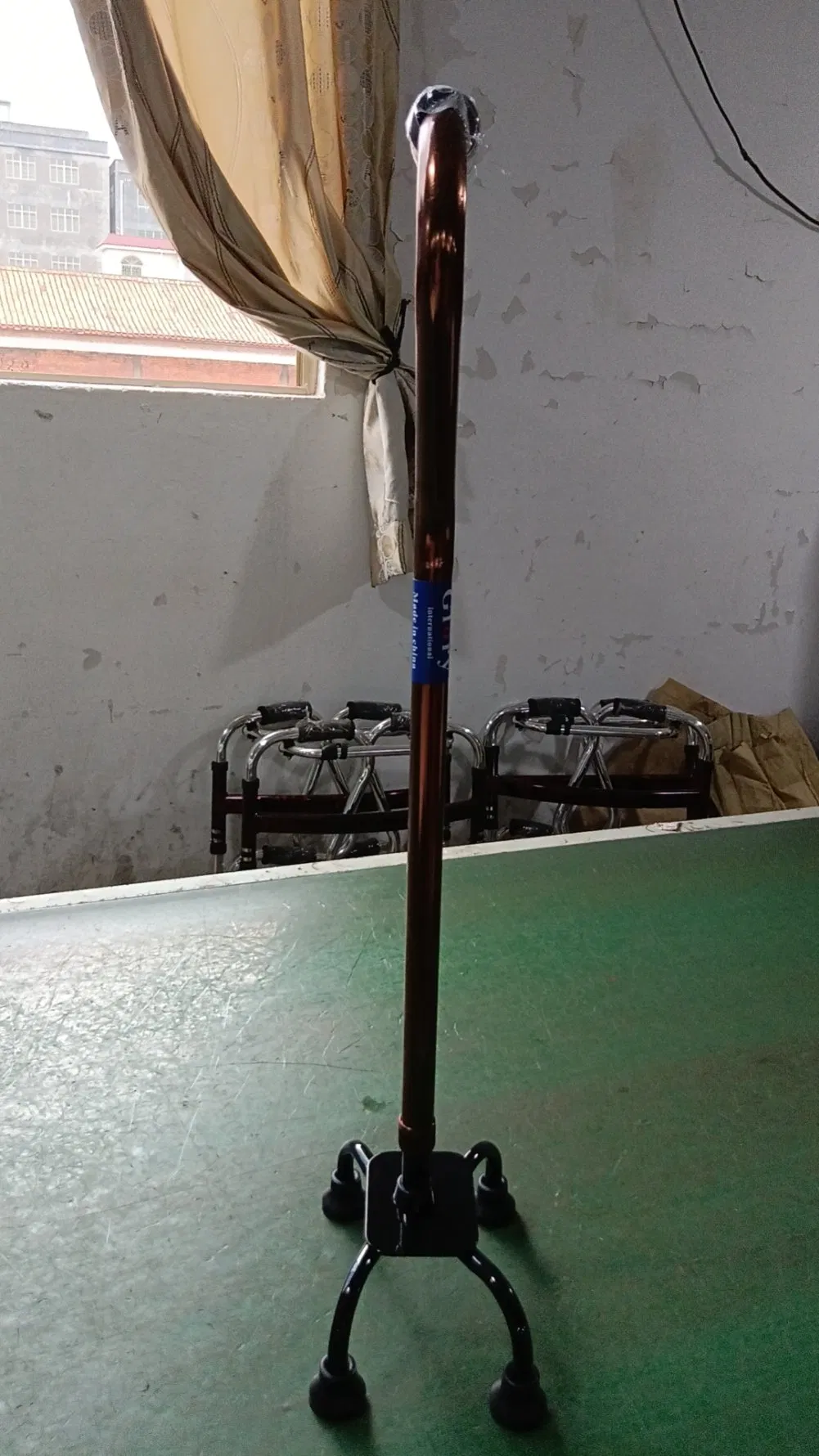 Bronze-Anodized Aluminum Wide-Arc Quad Stability Walking Cane