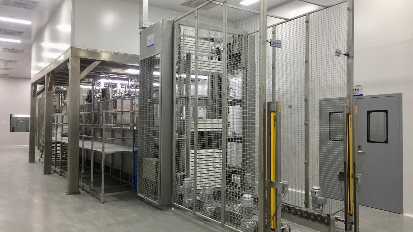 Accurate Liquid Pouring Process in Supplement Manufacture