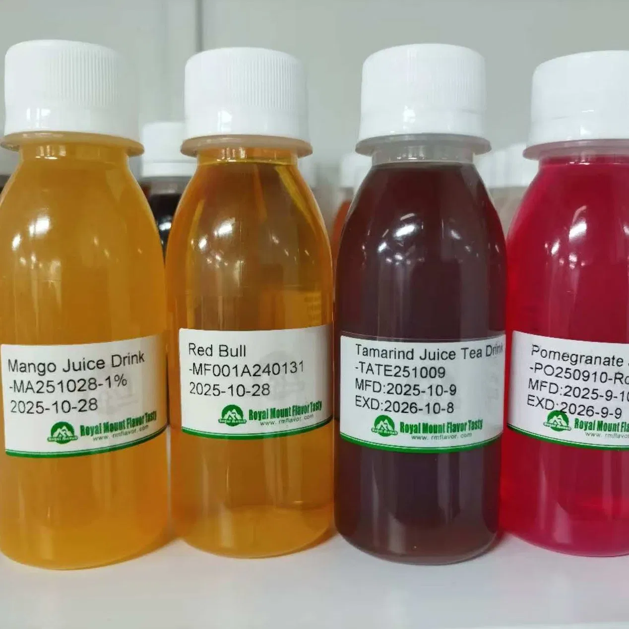 Factory Direct Sale Pineapple Emulsified Flavor Food Flavoring Additive Raw Material for Beverage Fruit Flavour