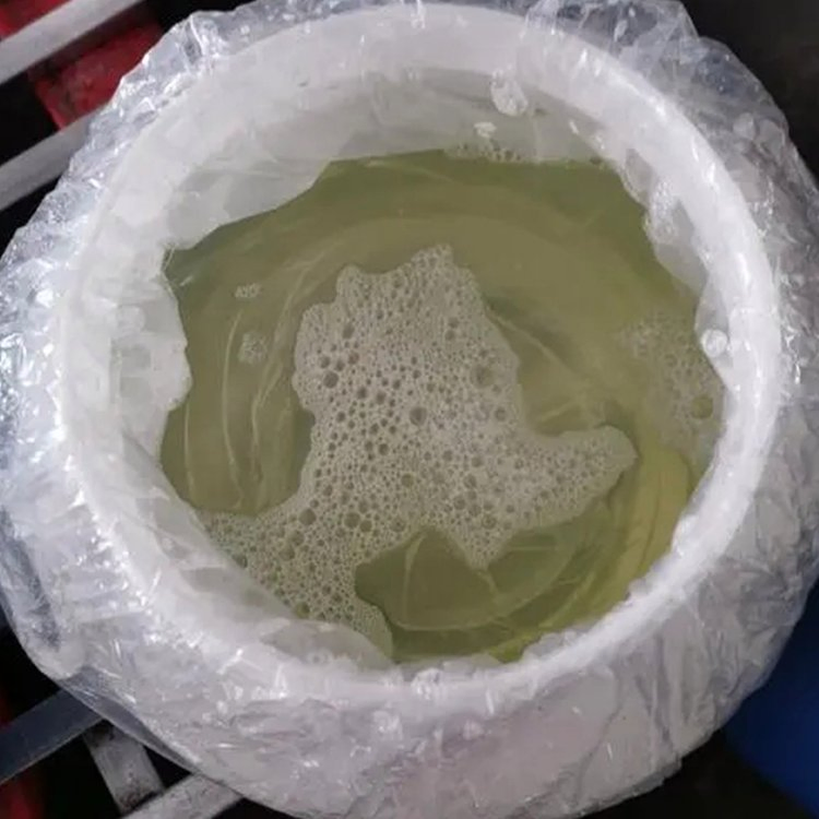 Cosmetic Raw Material Cocoamidopropyl Betaine CAS 86438-79-1 From Reliable Supplier