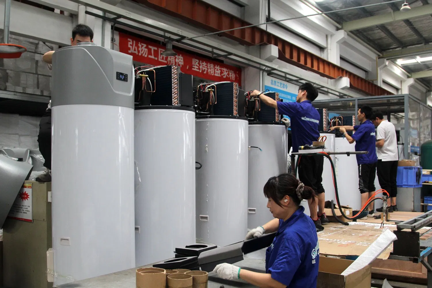 High Capacity All-in-One Heat Pump Water Heater for Smart Homes