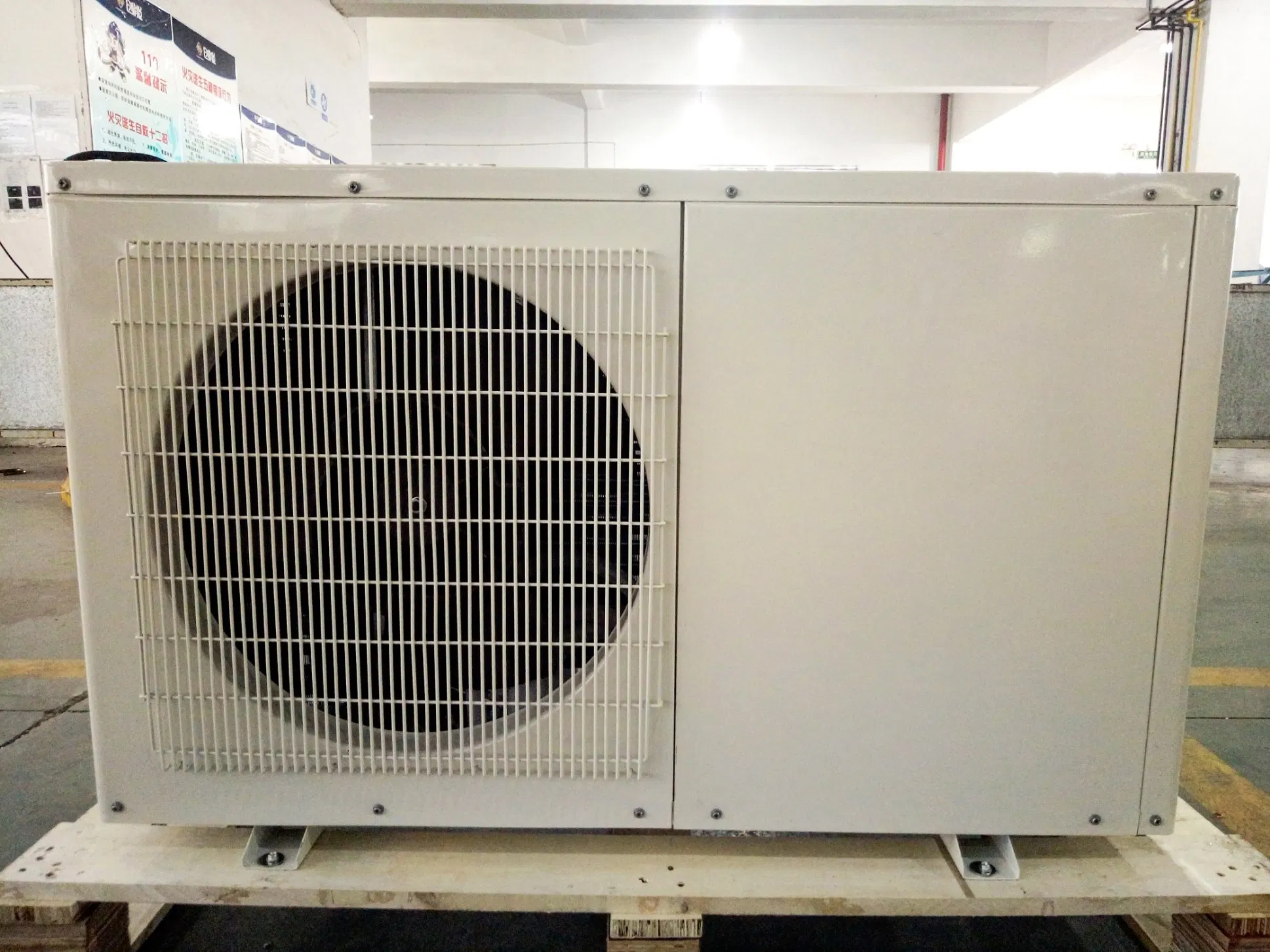 Air Source Heat Pump for Domestic Use, Home Use, Split Type, Small Capacity