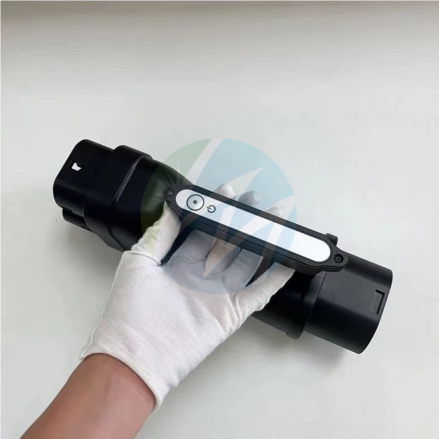 DC Adapter Gbt to CCS2 250A Fast EV Charger Connector 1000V Electric Car Charging Adapter