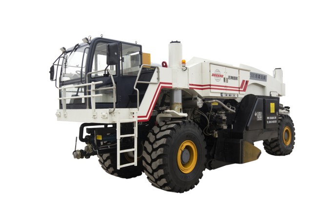 Cold In-Place Recycler CIPR for road construction by HEM