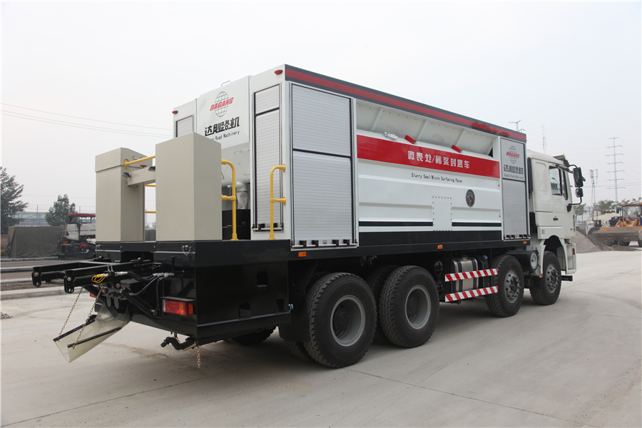 slurry seal equipment image 1