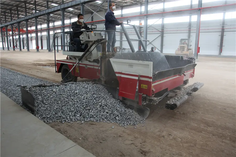 High-Quality China DK1800 Multifunctional Road Widener / Paver - Top Suppliers & Factory for Asphalt and Base Material Applications Manufacturers, Factory
