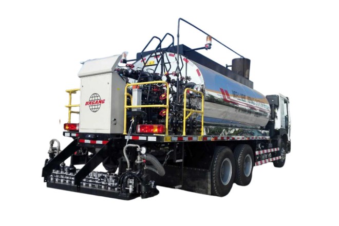 Intelligent Bitumen Distributor factory direct supply by HEM
