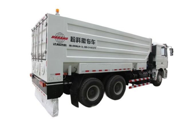 Cement Spreader with accurate measuring system and adjustable width