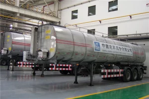 China China Suppliers Factory Semi Trailer Asphalt Tanker for Efficient Bitumen Transportation and Heating Solutions Manufacturers, Suppliers