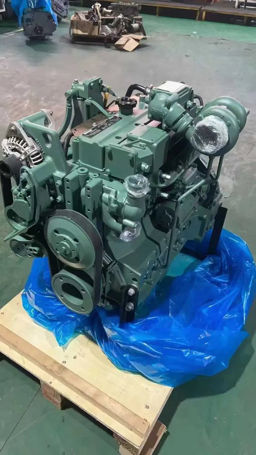 محرك ديزل توربيني عالي الجودة D4d Bf4m2012c قطع غيار حفارة للبيع