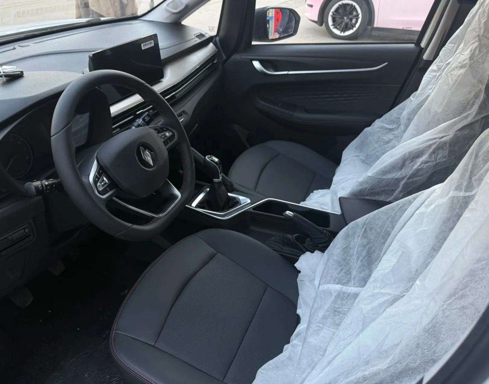 X3 برو ستوك رخيص 5-Door SUV - 210 كم/س محرك بنزين