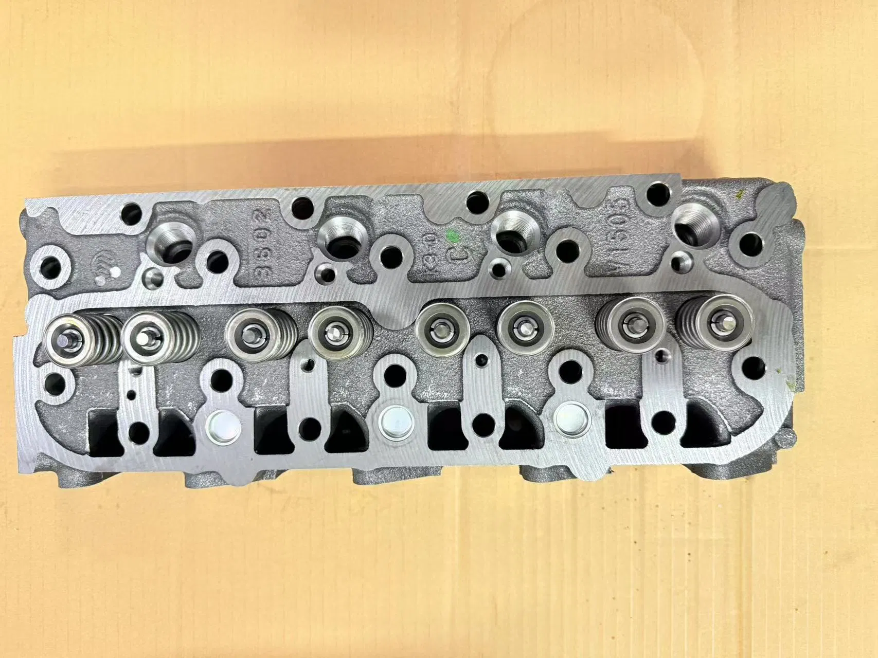 Kubota 16394-03064 16394-03043 JACOBSON2809952 رأس أسطوانة المحرك Kubota V1505t