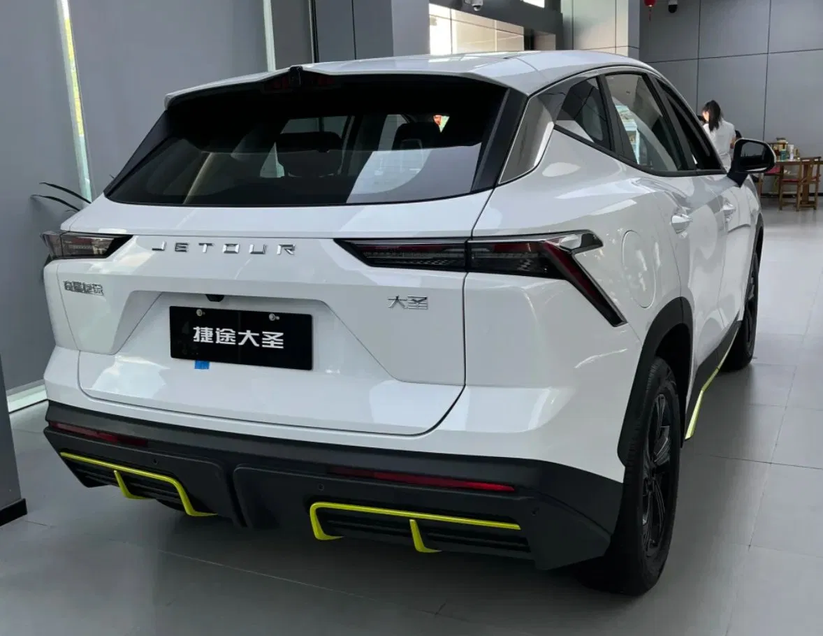 جيب رخيص داتشينغ داشينغ 5-Seater SUV 2WD 1 5t محرك