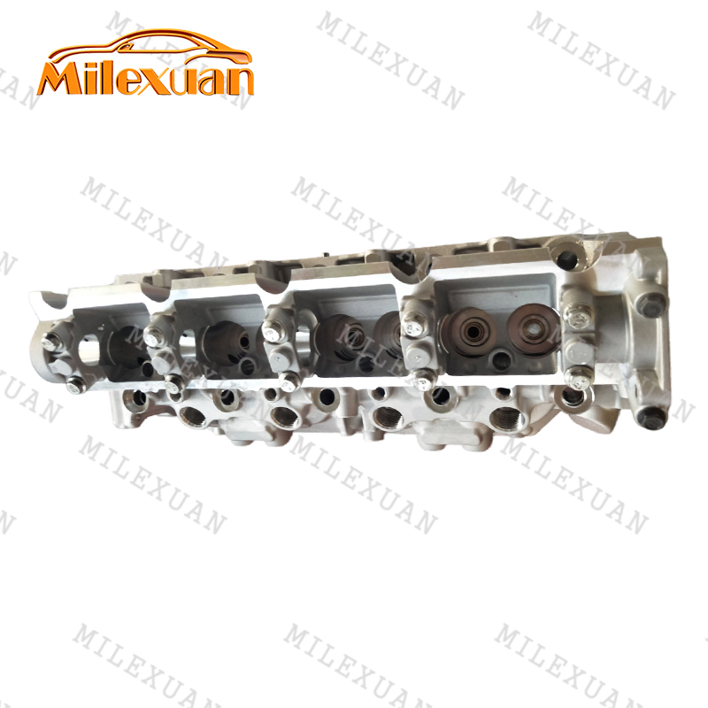 1.9L F8q F8q 700/728/732 رأس أسطوانة محرك البنزين 908098 4403885 4400196 لأوبل كورسا كاديت كومبو أسترا 1991-2001