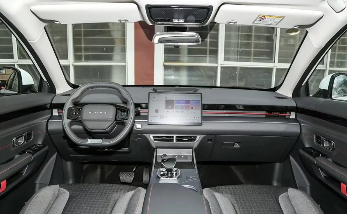 Interior 3