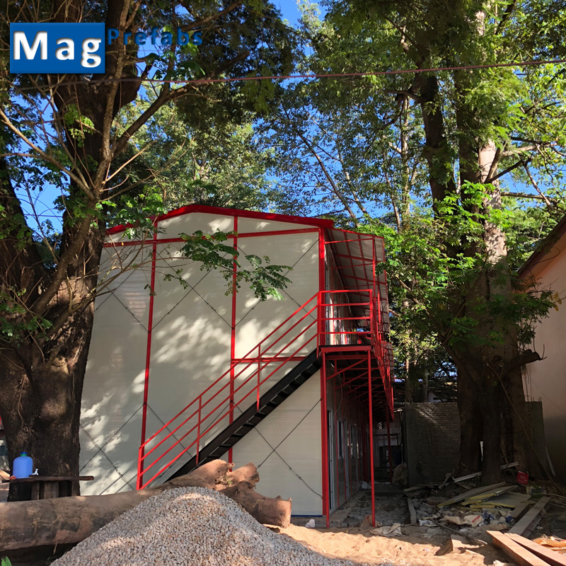Unidades de Acomodação Modular Versáteis para Escritórios de Obra Eficientes