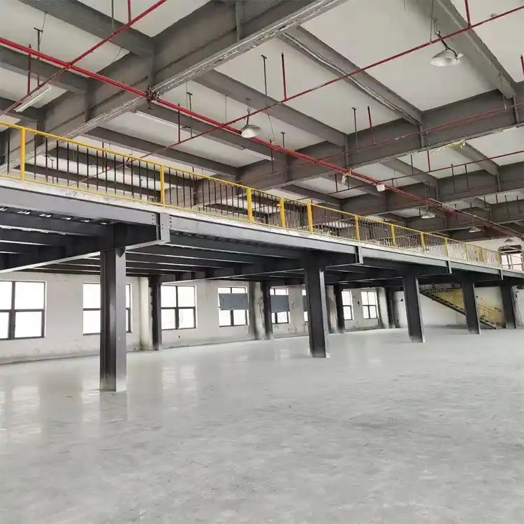 Edifício de Apartamentos Modular Prefabricado de Aço Estrutural Moderno de Vários Andares Instalação Rápida Cor Personalizada 5-Year Garantia