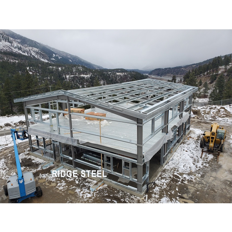 Construção de Edifício Comercial em Estrutura de Aço Modular para Supermercado
